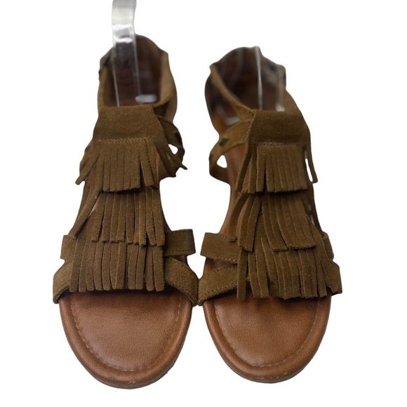 Minnetonka Women’s Brown Suede Fringe Boho Sandals - Picture 2 of 9